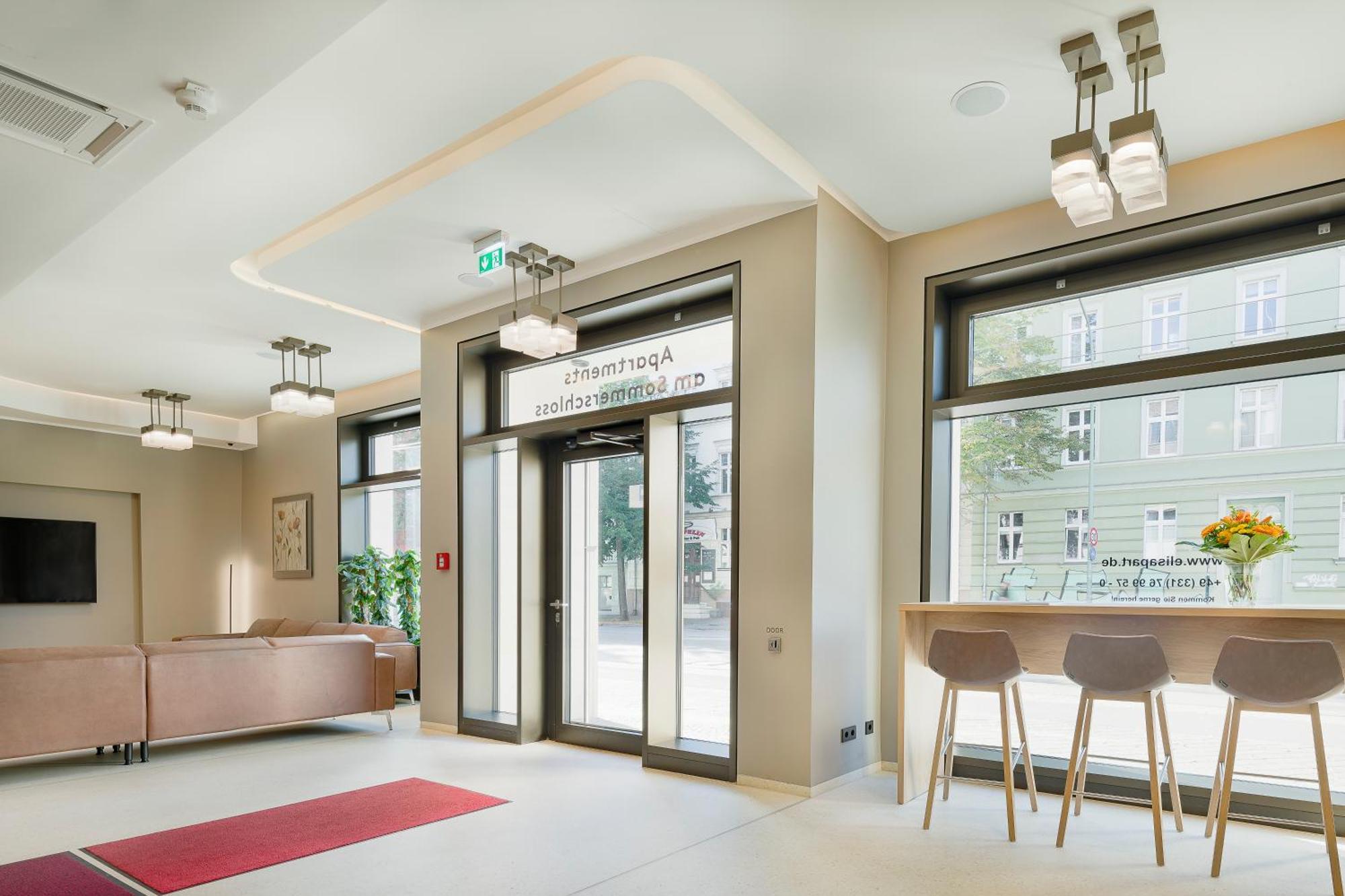 Elisapart - Apartments Am Sommerschloss พอทสดัม ภายนอก รูปภาพ